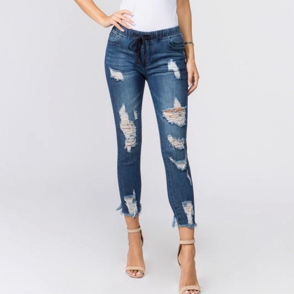 NWT ripped jeans